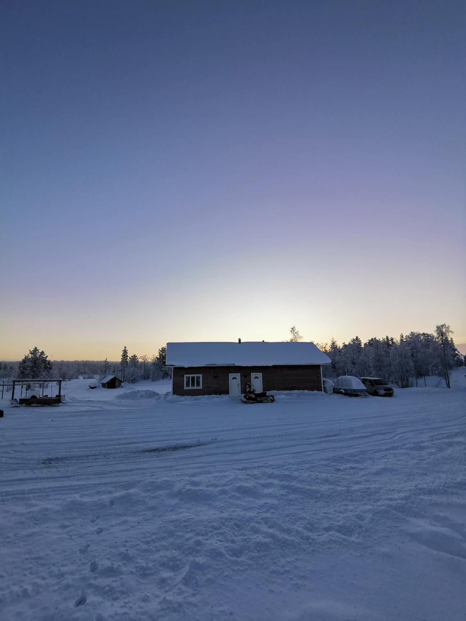 Majoitus Valkea Lägenhet Nunnanen Exteriör bild